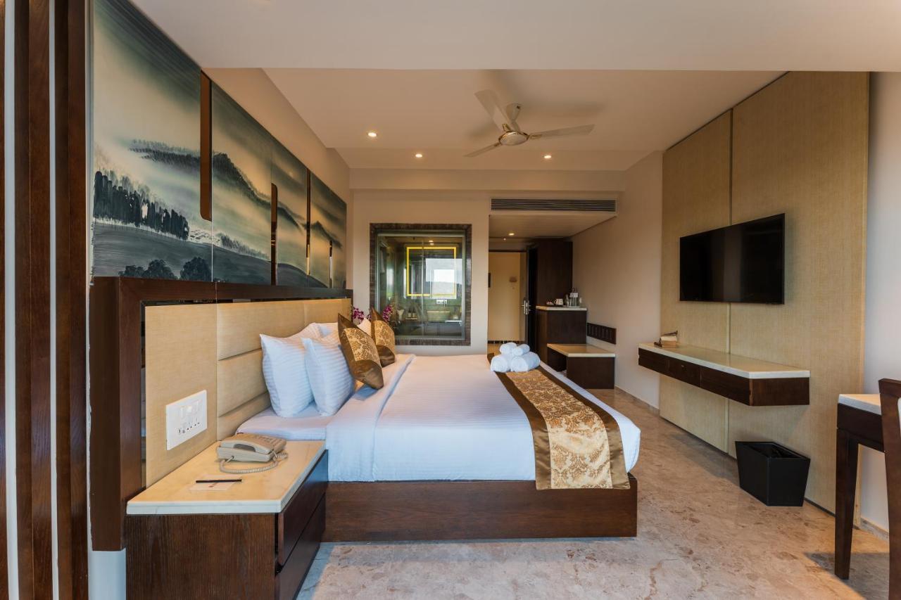 Regenta Central Imperial Candolim Goa Екстер'єр фото