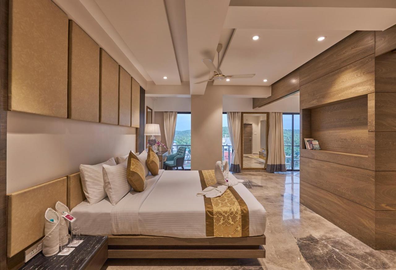 Regenta Central Imperial Candolim Goa Екстер'єр фото
